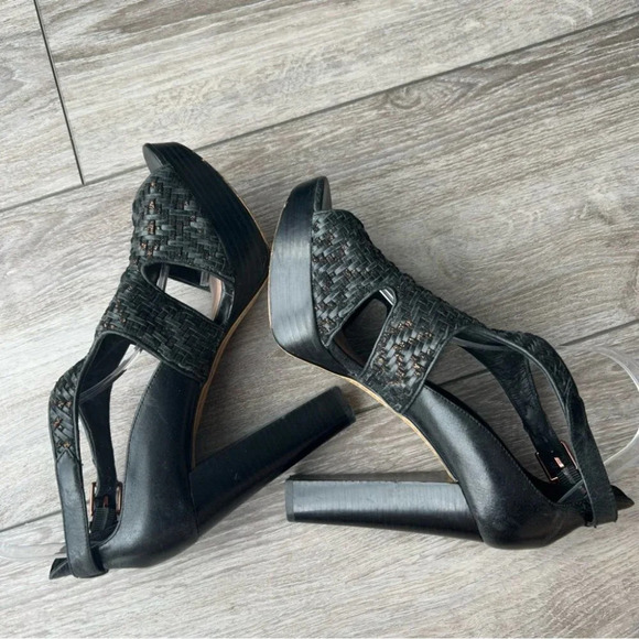 Elliot Lucca Bernadette Woven Leather T-Strap  Heels Size 9 - Picture 8 of 16